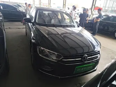 Volkswagen Bora 2017, 67000 км, за 27799 CNY