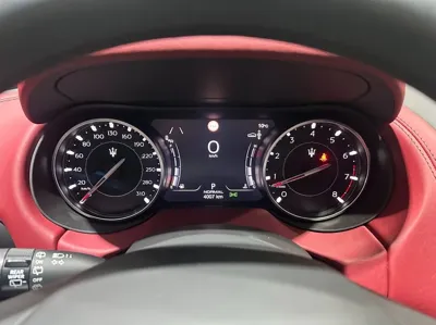Maserati Levante 2023, 4007 км, за 94000000 KRW - фото 8