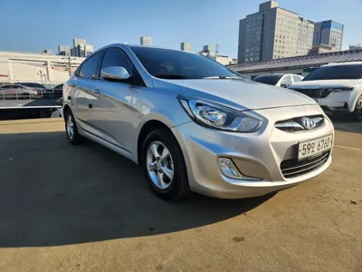 Hyundai Accent 2015, 184399 км, за 3000000 KRW - фото 2