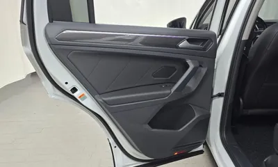 Volkswagen Tiguan 2021, 64305 км, за 28100000 KRW - фото 25