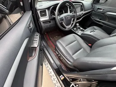 Toyota Highlander 2020, 70000 км, за 125800 CNY - фото 4