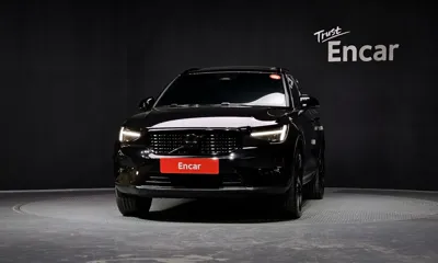 Volvo XC40 2025, 9327 км, за 48000000 KRW