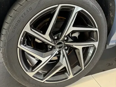 Audi 奥迪Q6L Sportback e-tron 2025, 10000 км, за 246800 CNY - фото 12