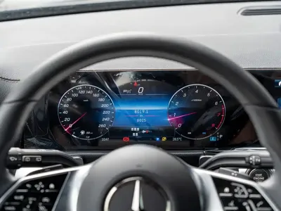Mercedes-Benz GLB 2025, 8000 км, за 183800 CNY - фото 15