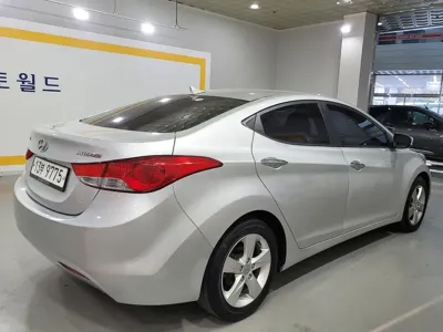 Hyundai Avante 2012, 123538 км, за 4100000 KRW - фото 4