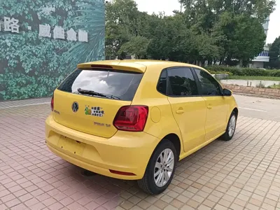 Volkswagen Polo 2014, 80000 км, за 25800 CNY - фото 17