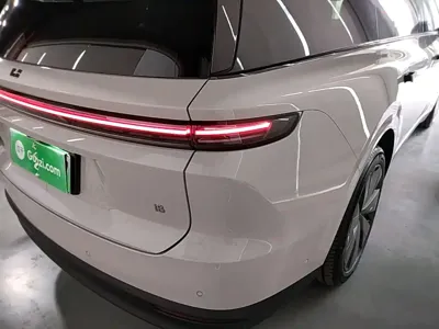 Li Auto 理想i8 2025, 8600 км, за 310600 CNY - фото 8