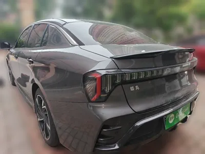 Lynk & Co 03 2023, 27700 км, за 83417.88 CNY