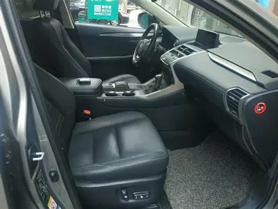 Lexus NX 2019, 57800 км, за 130900 CNY - фото 8
