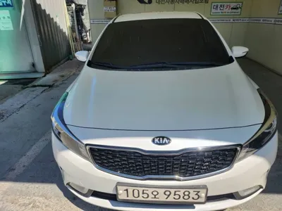 Kia K3 · 2017 год