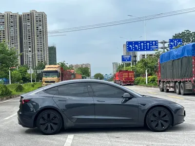 Tesla Model 3 2024, 45000 км, за 172500 CNY - фото 7