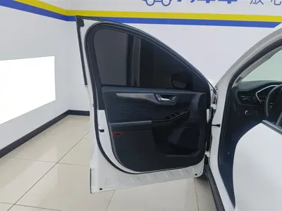 Ford Escape 2023, 24800 км, за 78800 CNY - фото 7