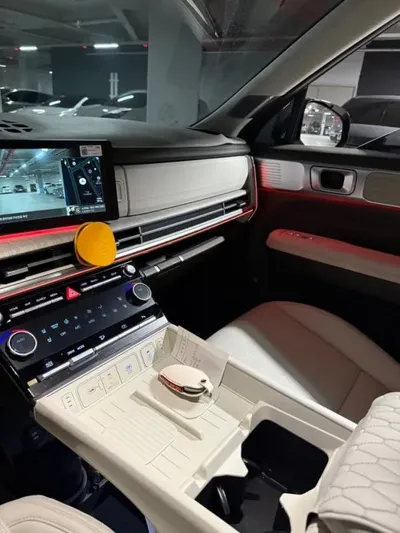 Hyundai Santafe 2025, 3844 км, за 35200000 KRW