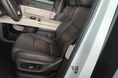 Li Auto MEGA 2024, 58900 км, за 409917.55 CNY - фото 17
