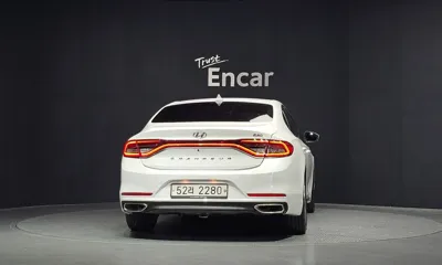 Hyundai Grandeur 2018, 119039 км, за 99990000 KRW
