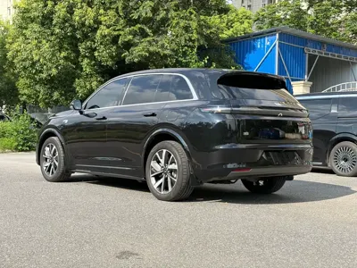 Li Auto Li L7 2023, 40000 км, за 178000 CNY
