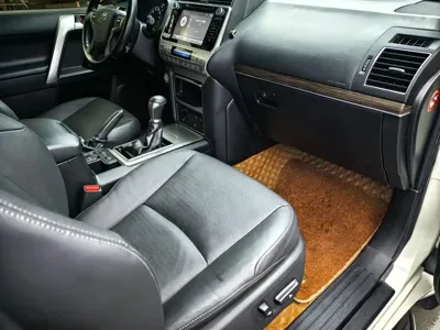 Toyota Prado 2020, 74000 км, за 345800 CNY - фото 15