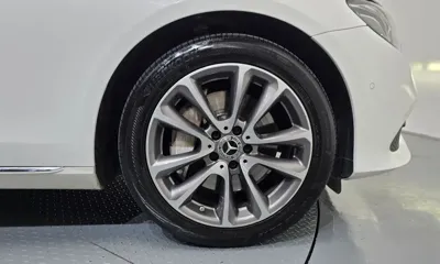 Mercedes-Benz E-Class 2019, 61225 км, за 23990000 KRW - фото 21