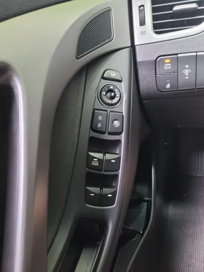 Hyundai Avante 2016, 84311 км, за 7000000 KRW - фото 9