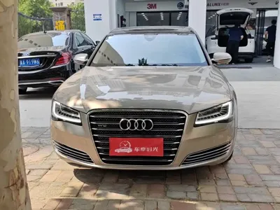 Audi A8 2013, 98000 км, за 108000 CNY