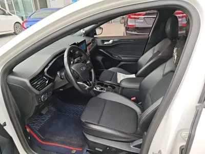 Ford Focus 2020, 53700 км, за 53800 CNY - фото 6