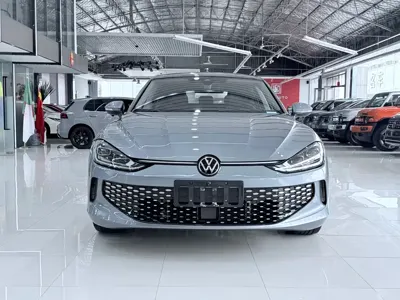Volkswagen Lamando 2024, 25000 км, за 131800 CNY