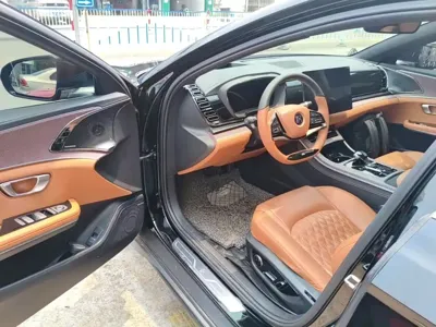 BYD Han 2022, 52100 км, за 106300 CNY - фото 16