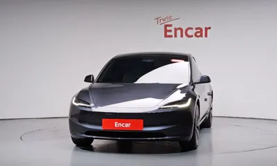 Tesla Model 3 2025, 9628 км, за 99990000 KRW