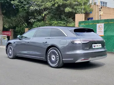 享界 享界S9T 2025, 7000 км, за 278800 CNY