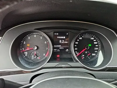 Volkswagen Magotan 2017, 98600 км, за 68600 CNY