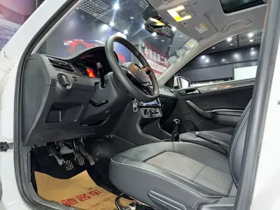 Volkswagen Santana 2018, 120000 км, за 20800 CNY - фото 13