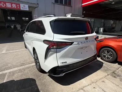 Toyota Granvia 2025, 0 км, за 288800 CNY - фото 3