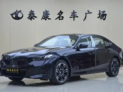 BMW 5 Series 2026, 100 км, за 320000 CNY - фото 1