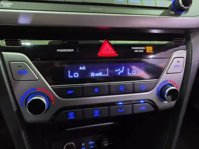 Hyundai Avante 2017, 74836 км, за 8700000 KRW - фото 13