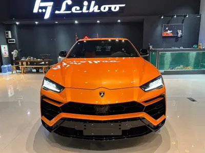 Lamborghini Urus 2023, 15000 км, за 2650000 CNY