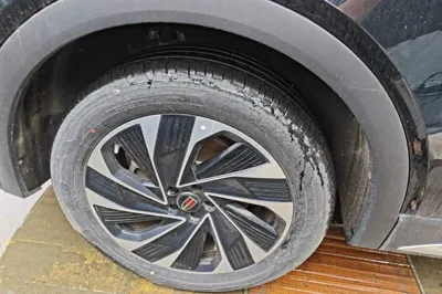 Hongqi HS7 PHEV 2024, 18500 км, за 157692.49 CNY - фото 11