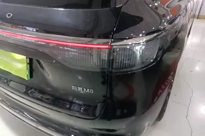 Hima AITO M8 2025, 11500 км, за 396448.29 CNY
