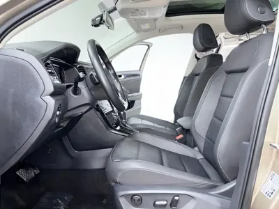 Volkswagen T-Roc 2022, 32000 км, за 117800 CNY - фото 7
