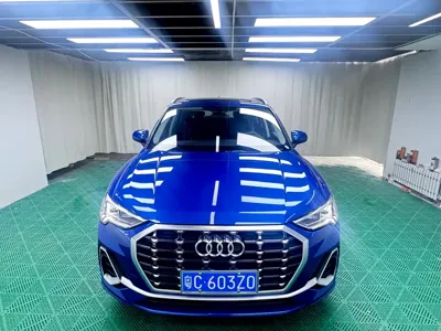Audi Q3 2022, 37000 км, за 169800 CNY