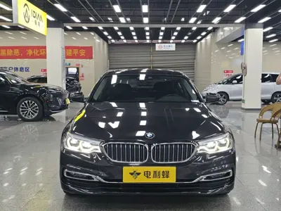 BMW 5 Series New Energy 2018, 100000 км, за 93800 CNY