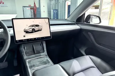 Tesla Model Y 2023, 46300 км, за 215923.9 CNY - фото 37