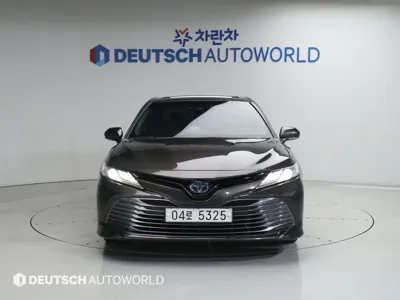 Toyota Camry · 2019 год