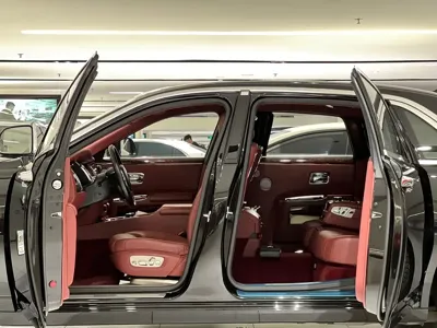 Rolls-Royce Ghost 2018, 54000 км, за 1888000 CNY - фото 7
