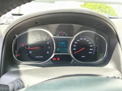 Chevrolet Captiva 2015, 70000 км, за 36222.81 CNY - фото 10