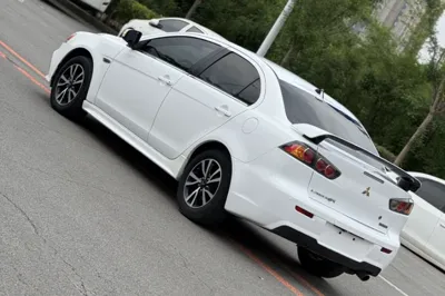 Mitsubishi Lancer EX 2015, 104300 км, за 40040.04 CNY