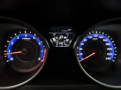 Hyundai Avante 2015, 21446 км, за 4659.29 USD - фото 8