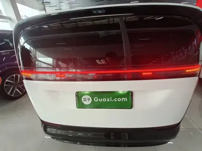 Li Auto Li MEGA 2024, 58900 км, за 395900 CNY - фото 6