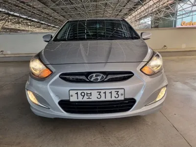 Hyundai Accent · 2012 год