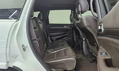 Jeep Cherokee 2018, 237938 км, за 12000000 KRW - фото 12