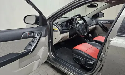 Kia Porte 2013, 112218 км, за 3200000 KRW - фото 10